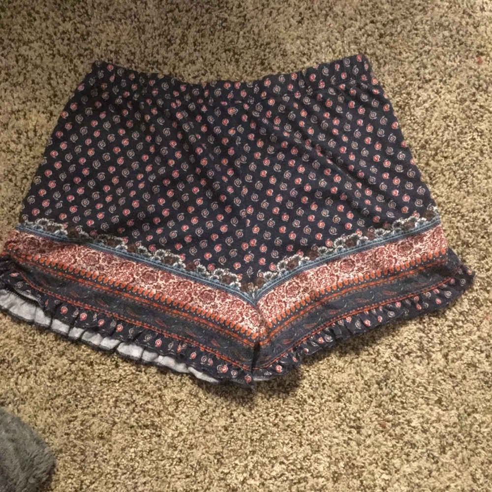 Shorts - Picture 2 of 2